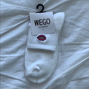 Wego brand new embroidered braces socks
